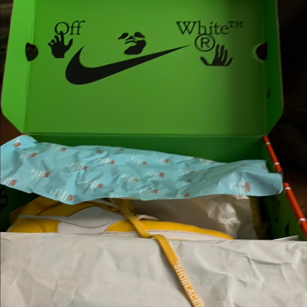 Nike Yellow Athletic Shoes with White Swoosh and Retro Style - Picture 3 of 4